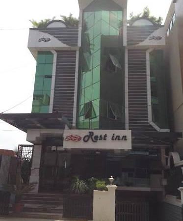 Hotel Rest Inn Chikmagalūr Esterno foto